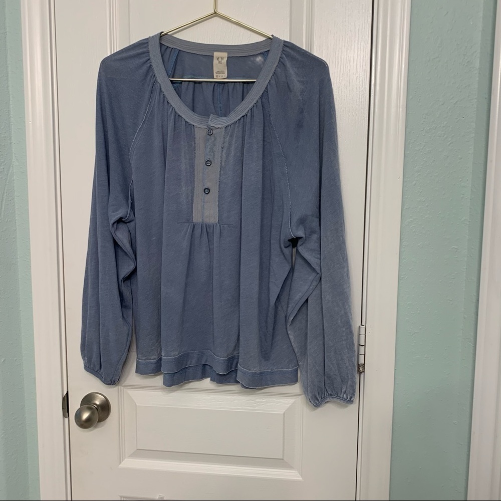 Free People Women’s Oversized Long Sleeve Top